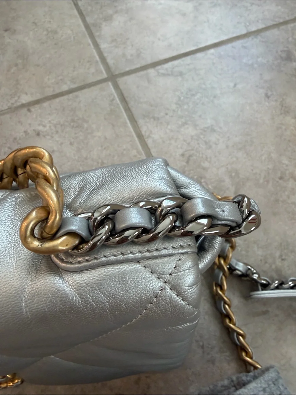 CHANEL 19 medium Silver Quilted Lambskin Shoulder Bag with Gold , silver Chain